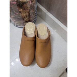 No 6 Brown Wood Clogs size 38/8 (women's ) Brown